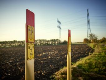 Hinweiszeichen Erdgasleitung